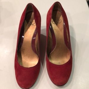 Circa Joan & David Red 🌹Suede Platform Wedges